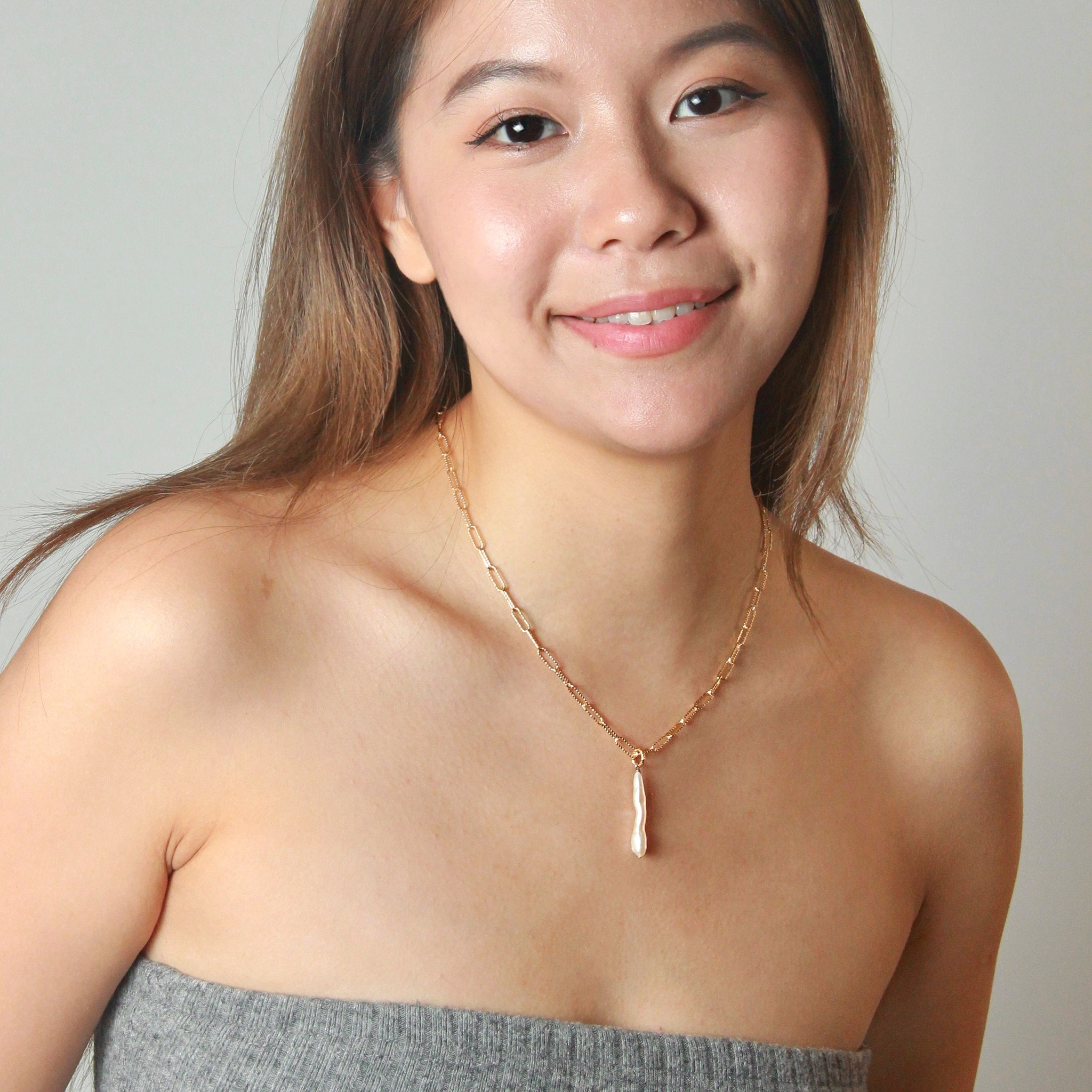 Baguette Stick Pearl Necklace