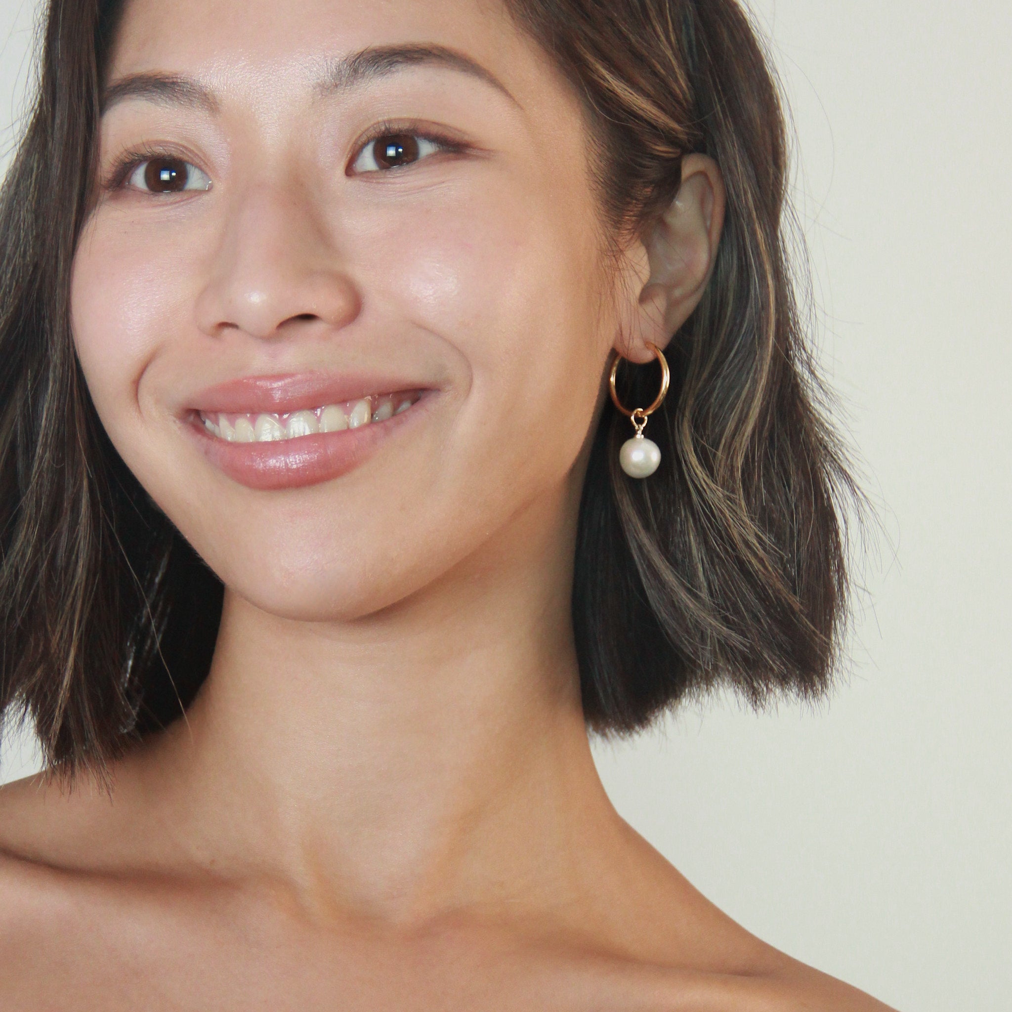 Amelia Pearl Earrings