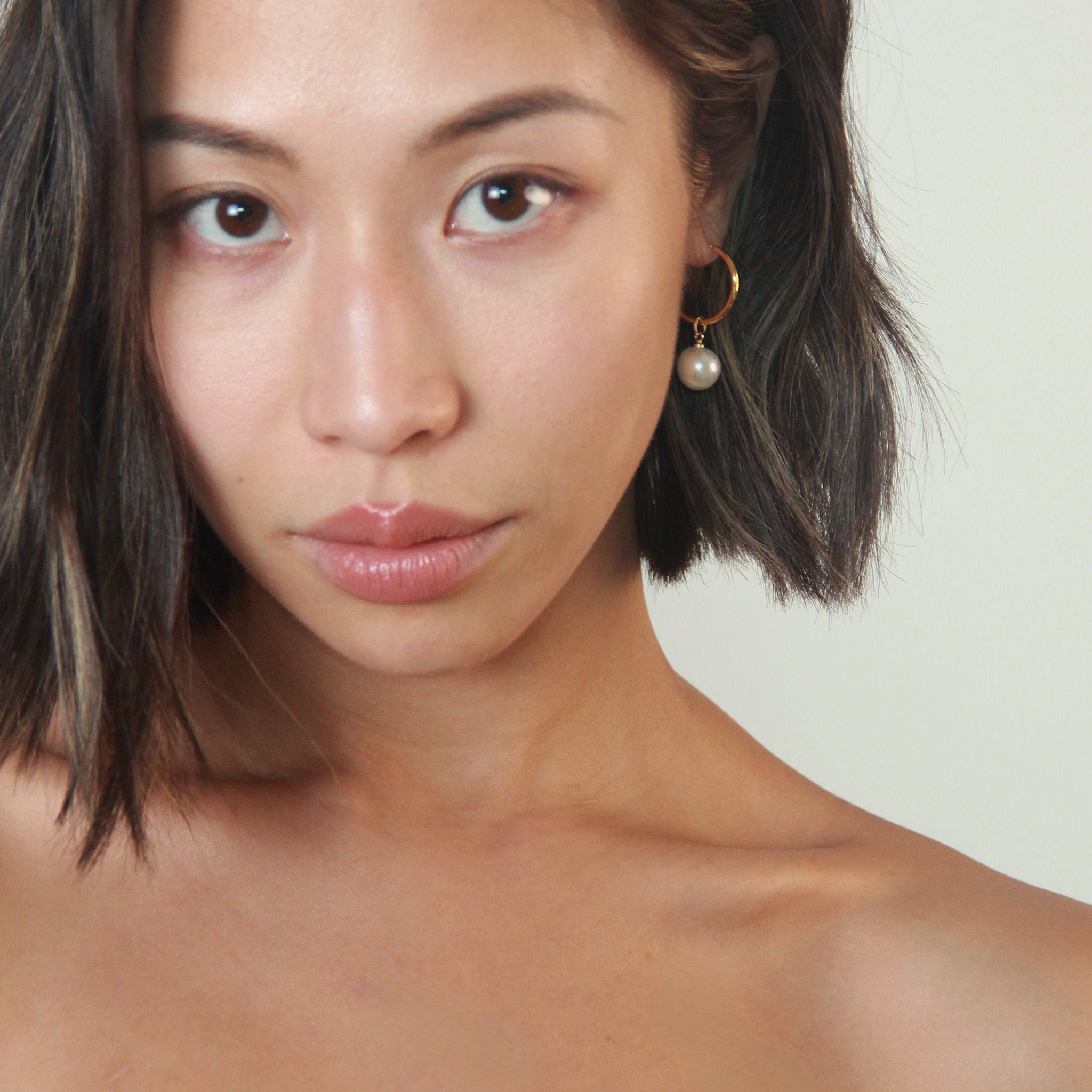 Amelia Pearl Earrings