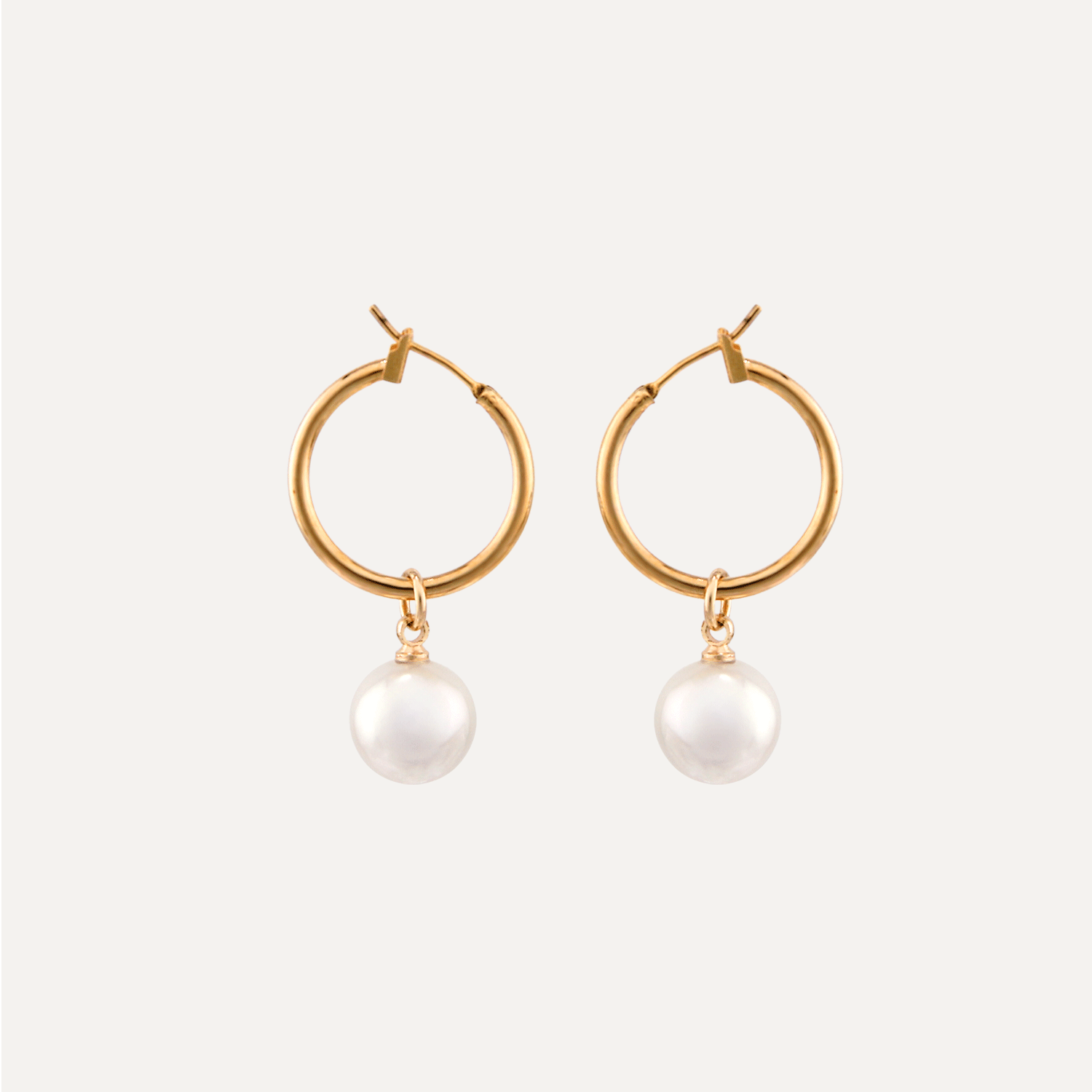 Amelia Pearl Earrings