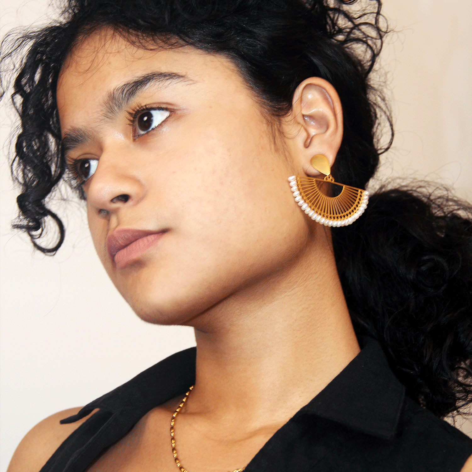 Giselle Pearl Earrings